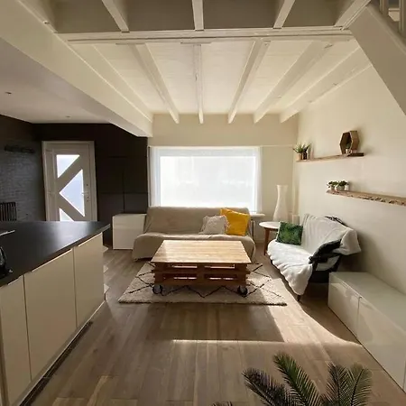 Cosy Beachhouse Within Walking Distance Of The Sea Holiday home *